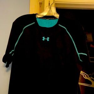 Men’s Under Armour short sleeve jersey